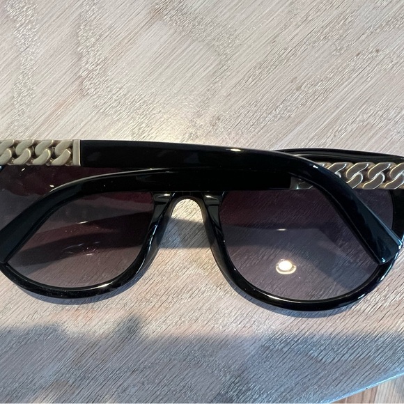 Karl Lagerfeld black and gold sunglasses - Picture 3 of 3